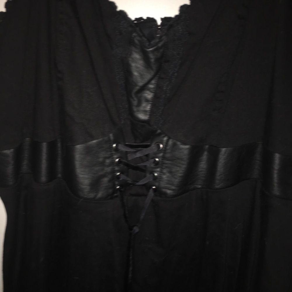 Cute black dress